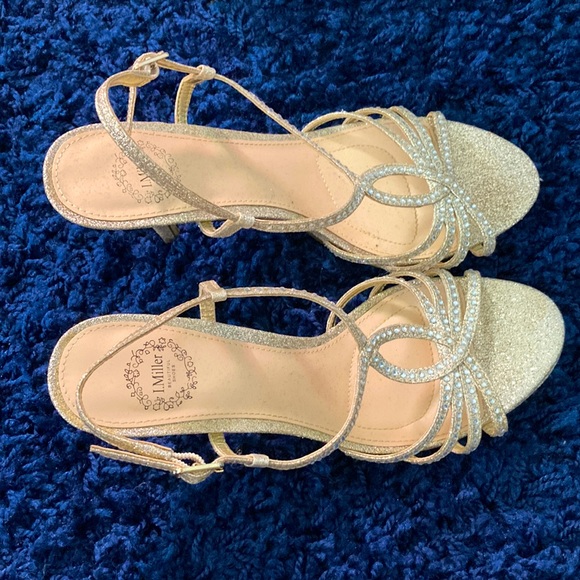 Sparkly gold heels - Picture 1 of 5